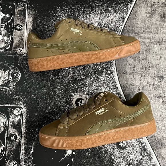 NIB PUMA Suede XL - Picture 12 of 14